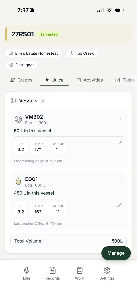 A lot open in Elevage on an iPhone: harvested lot 27RS01 from the Top Creek block, its Juice tab showing two vessels — barrel VMB02 holding 50 litres at pH 3.2, 17°C and 11 baumé, and egg EGG1 holding 450 litres at pH 3.2, 16°C and 11 baumé — totalling 500 litres.